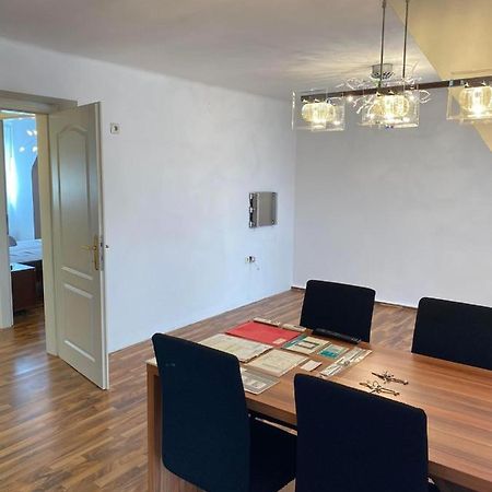 Montel Park - Linz Danube River Apartment Exterior foto