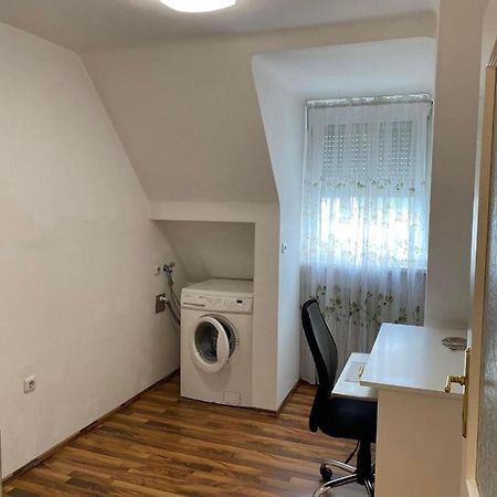 Montel Park - Linz Danube River Apartment Exterior foto